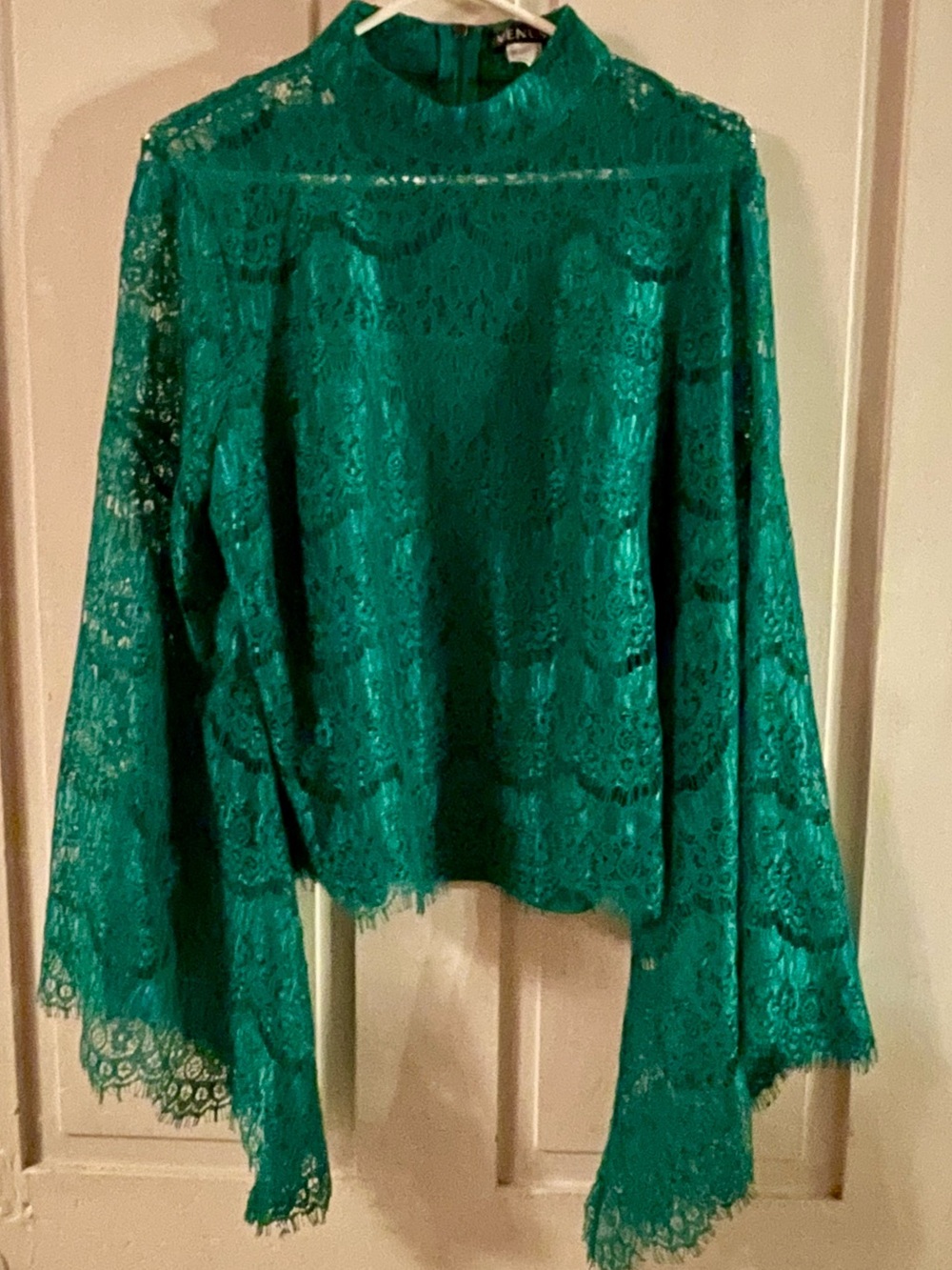VENUS Emerald Green Floral Lace Top Mock Neck Bell Sleeve Blouse